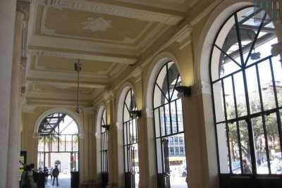 Bari, la Stazione Centrale: da 152 anni accoglie viaggiatori incuranti della sua storia
